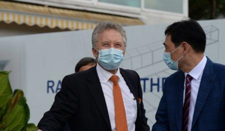 馬場密探048 練馬師霍利時返港正隔離 馬場密探048 練馬師霍利時返港正隔離