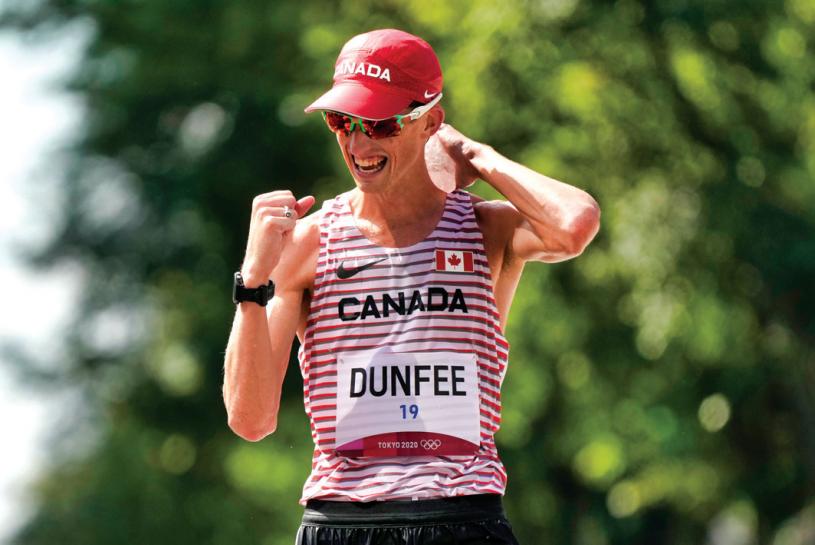■邓菲在男子50公里竞步获铜牌。美联社