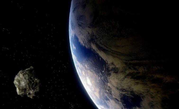 有片 | 1公里闊小行星掠過地球  專家指具「潛在危險性」
