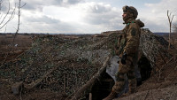乌克兰证实有士兵于东部地区阵亡 俄边界州进入紧急状态