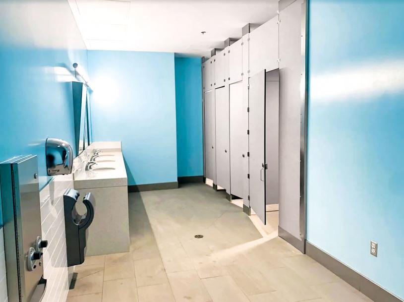 ■案发地点位于UBC奥肯那根分校一座大楼的洗手间内。CBC