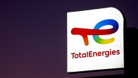 俄乌局势｜法能源业巨擘TotalEnergies宣布停用俄罗斯石油产品