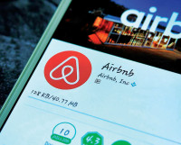 全球Airbnb用户挺乌 只订不住付200万美元