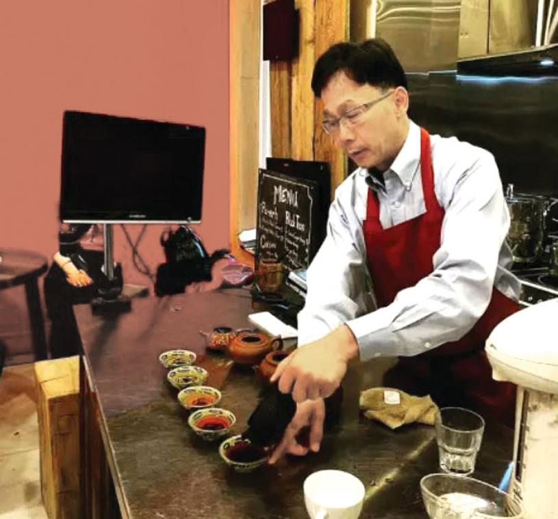 ■為客人喜愛的咖啡店老闆陳先生。GoFundMe