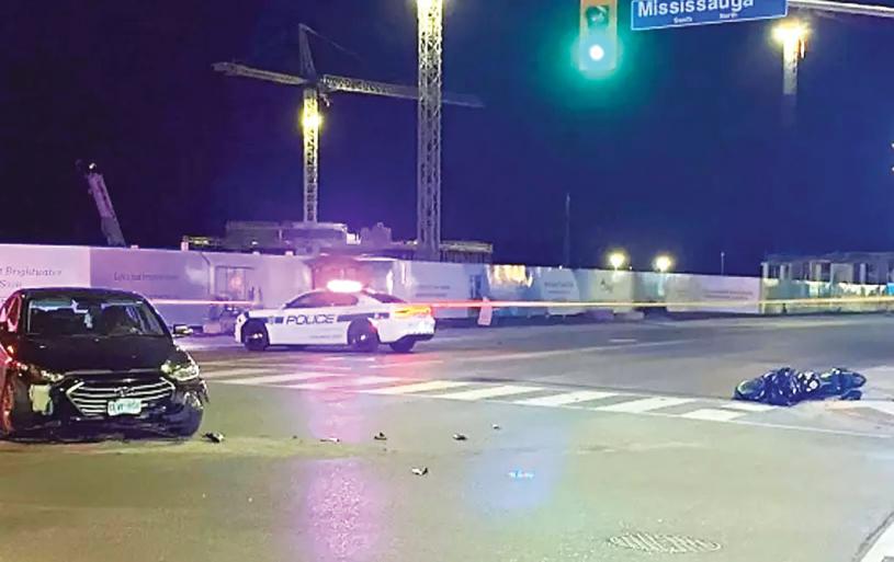 ■密西沙加一輛電單車與一輛房車相撞，電單車司機嚴重受傷。CP24
