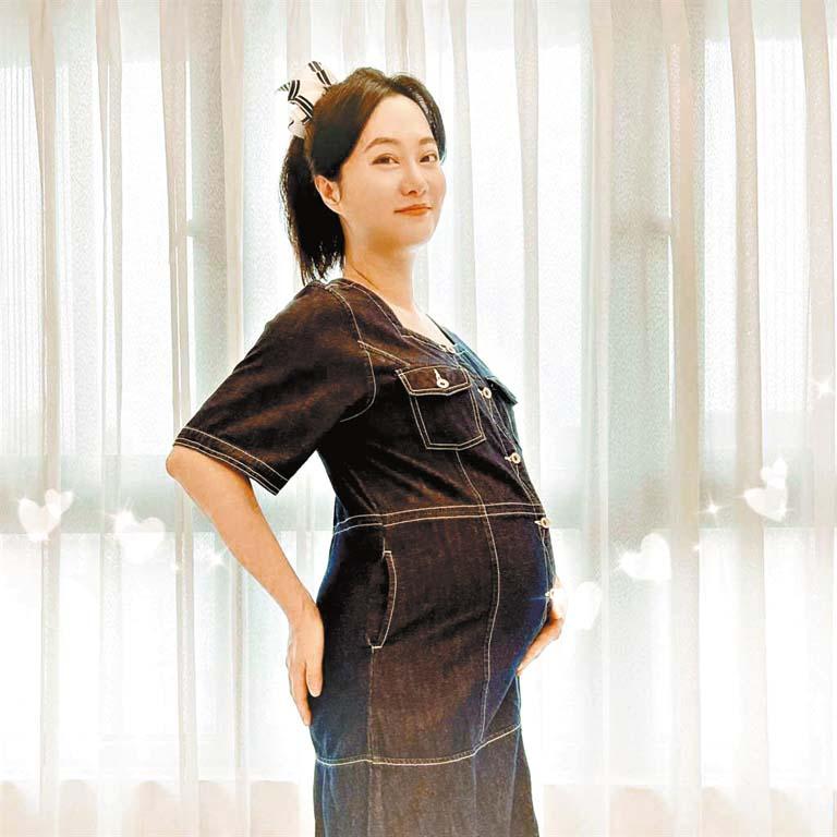 趙小僑宣布懷孕30周。 網上圖片
