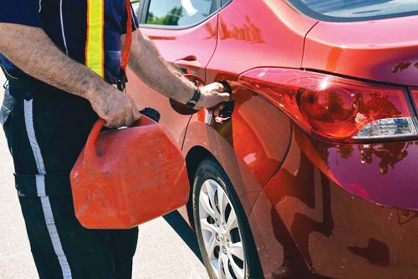 ■加拿大汽車會調查發現，油價上升打亂了省民今年的自駕遊計劃。CAA圖片