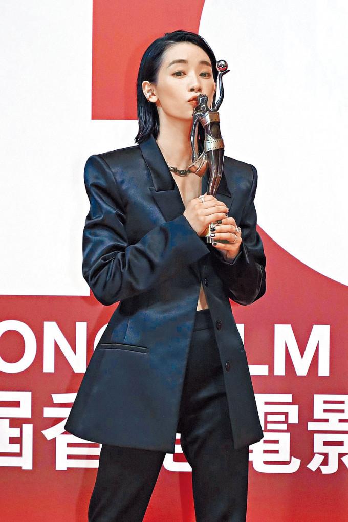 劉雅瑟早在2016年拍攝《幸運是我》時，已獲老闆楊受成的留意。