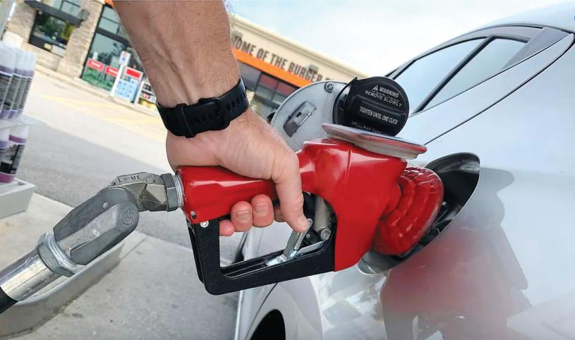 ■大溫地區汽油價格周五或再降3仙。    
星報資料圖片
