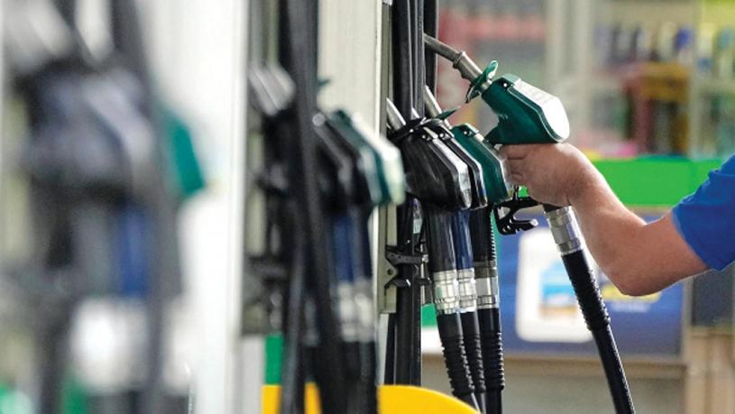 ■安省部分地區周五汽油售價或再降6仙。 美聯社資料圖片