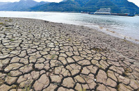 內地酷熱60年最強 長江流域旱情嚴重