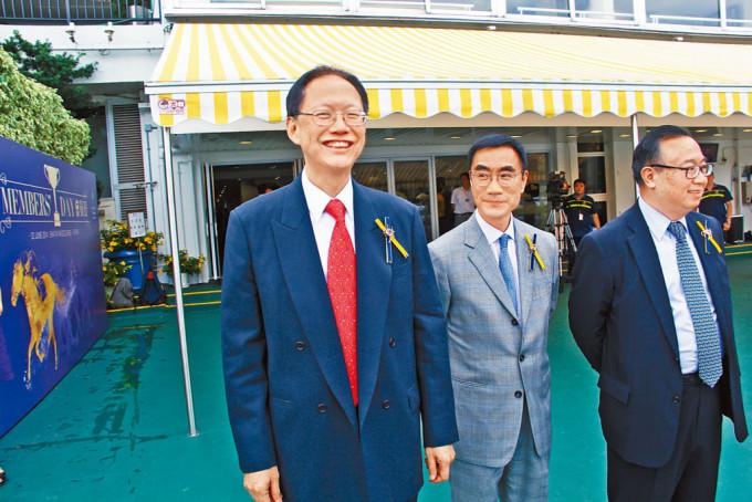 马会改选，主席陈南禄（左）无意再角逐，副主席利子厚（中）将为继任人。