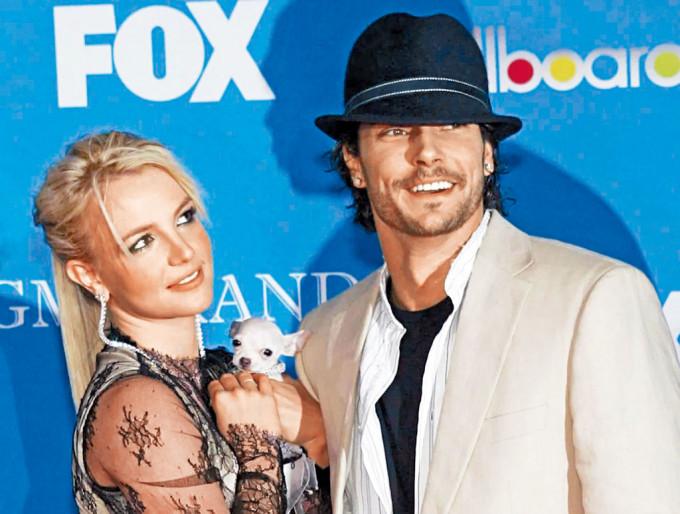 Britney和Kevin离婚十多年，最近又因为男方受访爆料而动干戈。