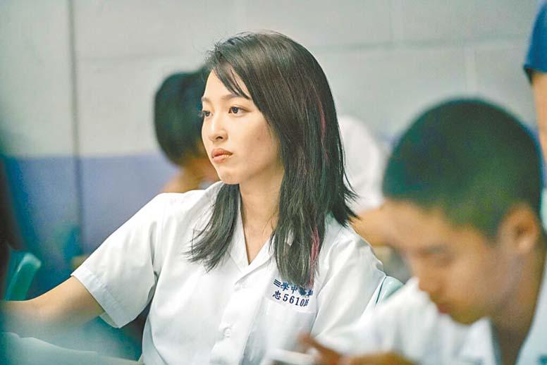 王渝萱凭《该死的阿修罗》中演
技，拿下金马奖最佳女配角。