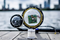 MIT研发无电池水底相机  用声波发电无线传输照片