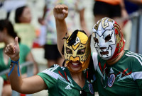 【卡塔尔世杯】墨西哥七彩摔角面具疑问  场内佩戴，禁还是不禁？
