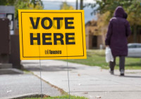 周一市选　多伦多投票站大幅减少　专家忧投票率低　　