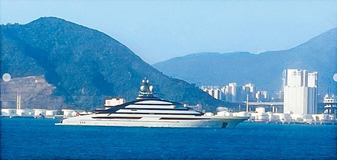 受美国制裁的俄国富商莫尔达绍夫，名下豪华游艇被发现停泊香港水域。