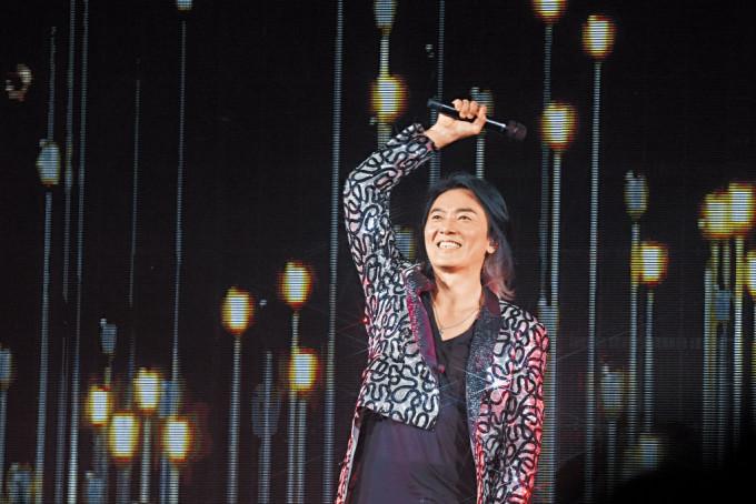 伊健前晚举行第五场演唱会。
