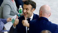 世界盃2022｜飛卡塔爾入場「肉緊」觀戰 馬克龍：為法國隊感無比自豪