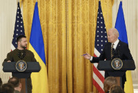 拜登白宫晤泽连斯基：美国支持乌克兰到底