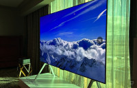 LG最新97吋OLED M3电视   首款“零接触”传输视频音讯