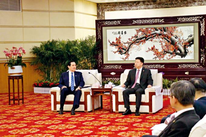 馬英九在武漢與宋濤會晤。
