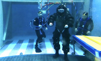 科技生活| 革命性深海潛水員裝備  免減壓操作更輕便安全