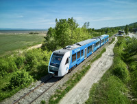 科技生活| 氢动力客运列车北美首发  魁北克市先行三个月