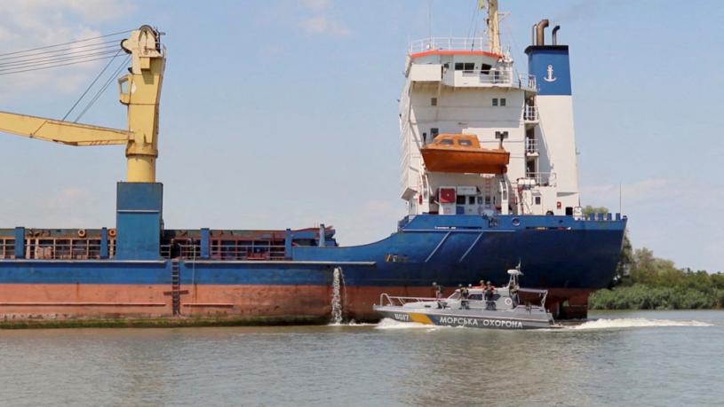 俄乌战事 | 俄攻击乌克兰多瑙河港口  罗马尼亚示警：黑海安全面临风险