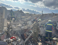 俄飞弹袭乌克兰村庄超市  至少49平民丧生包括儿童