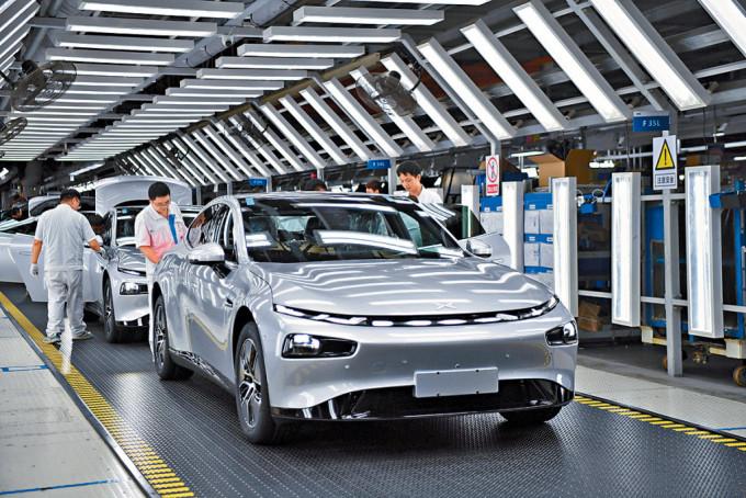 美國政府據報正在討論提高對電動車等部分中國商品的關稅。
