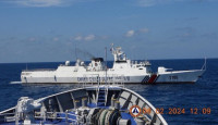 菲律賓艦艇闖黃岩島 中國海警船驅離