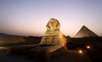 「世紀工程」惹猛烈批評 金字塔重新安裝花崗岩計劃 爭議聲中擱置