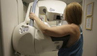 預防乳癌︱美醫療機構修訂標準  女性40歲起應每2年接受1次檢查