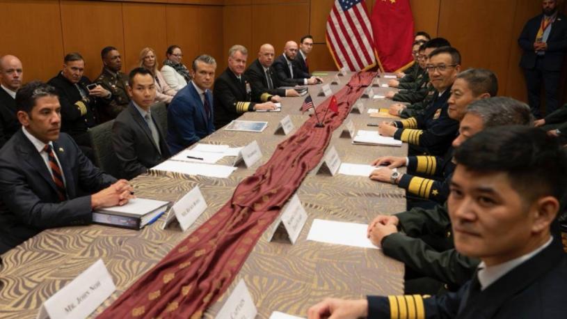 中美防長︱赫格塞斯吉隆坡首晤董軍  重申美方不尋求衝突