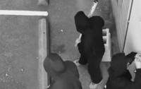 服装店自导自演爆窃事件促销黑五   粉丝反应两极警方这么说…